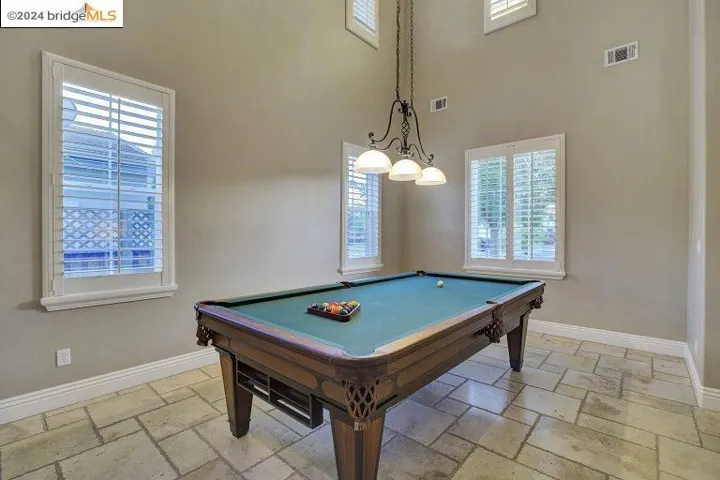 403 Silver Spur Ln, Oakley, California 94561