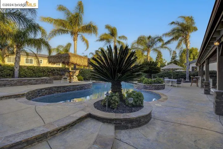 403 Silver Spur Ln, Oakley, California 94561