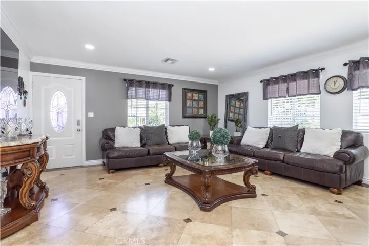 1016 N Huntington Street, San Fernando, California 91340
