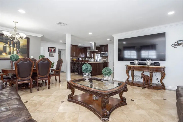 1016 N Huntington Street, San Fernando, California 91340