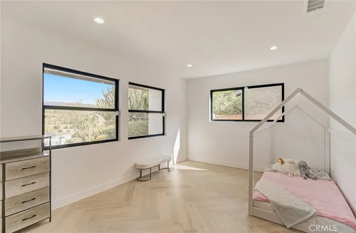 22434 Itasca Street, Chatsworth, California 91311