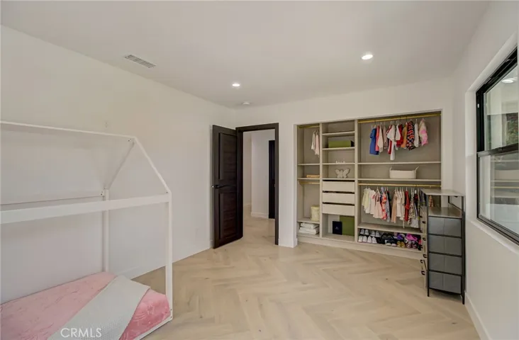 22434 Itasca Street, Chatsworth, California 91311
