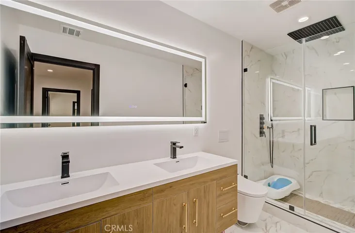 22434 Itasca Street, Chatsworth, California 91311