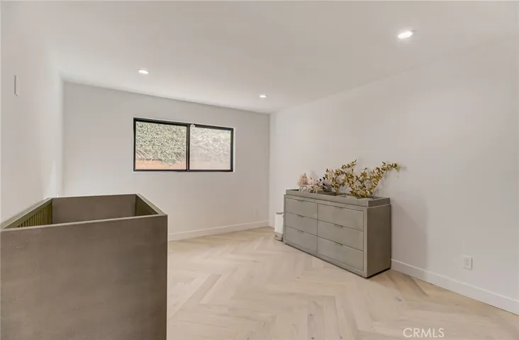 22434 Itasca Street, Chatsworth, California 91311