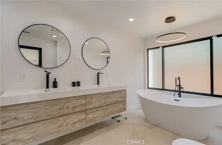 22434 Itasca Street, Chatsworth, California 91311