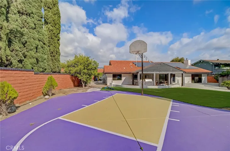 22434 Itasca Street, Chatsworth, California 91311