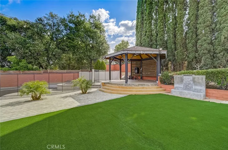 22434 Itasca Street, Chatsworth, California 91311