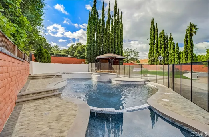 22434 Itasca Street, Chatsworth, California 91311