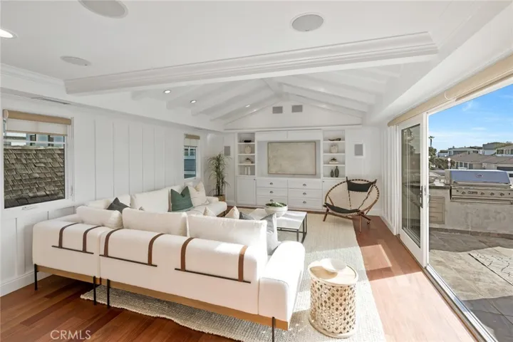 1701 E Balboa Boulevard, Newport Beach, California 92661