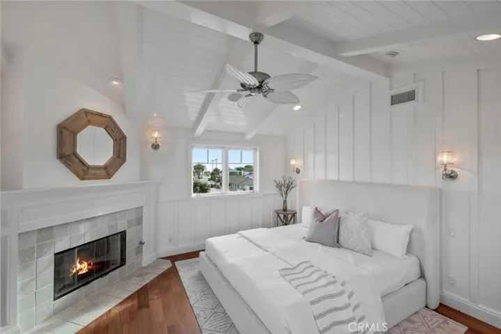 1701 E Balboa Boulevard, Newport Beach, California 92661