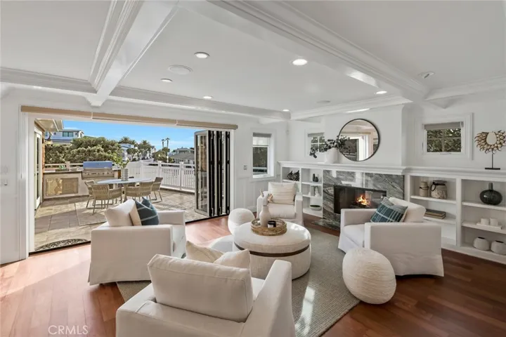 1701 E Balboa Boulevard, Newport Beach, California 92661