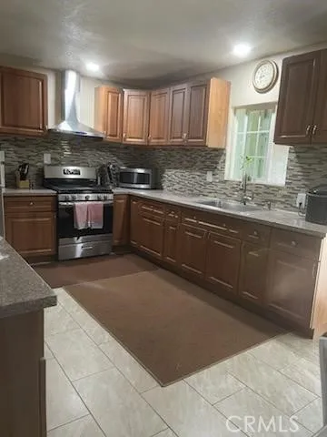 8778 Glencoe Drive, Riverside, California 92503