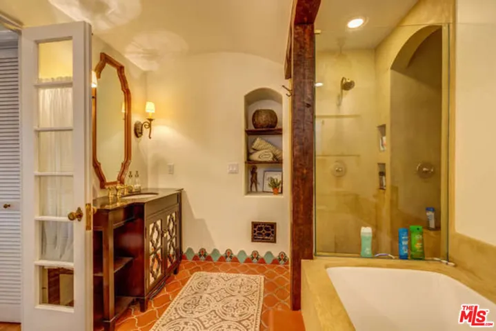 Main Bathroom