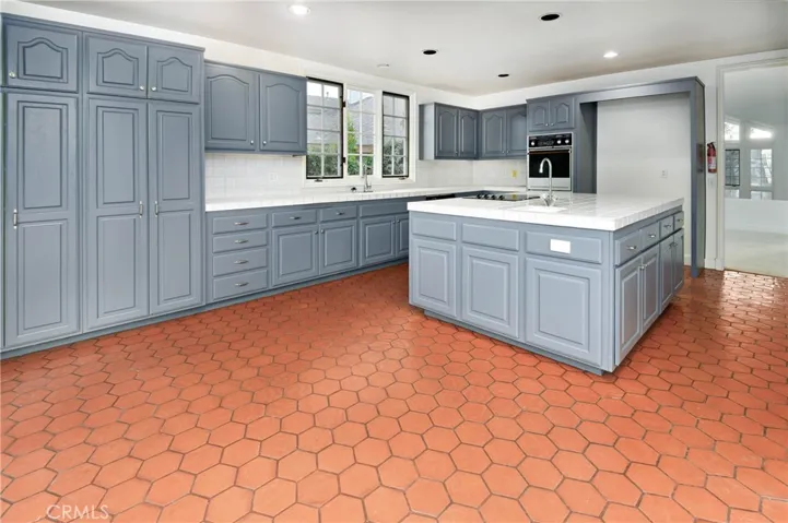 28820 King Arthur Court, Rancho Palos Verdes, California 90275