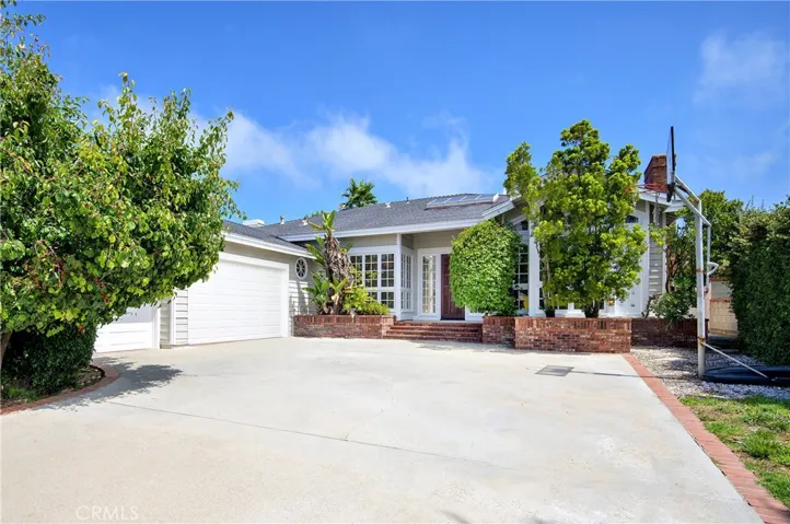 28820 King Arthur Court, Rancho Palos Verdes, California 90275