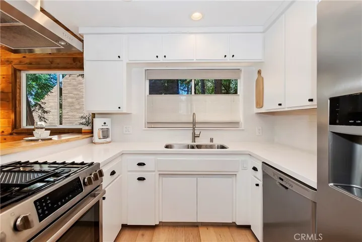 616 Rose Hill Drive, Crestline, California 92325