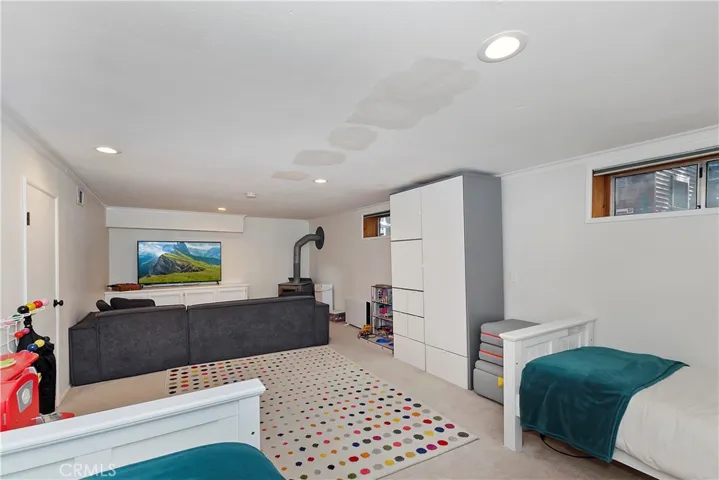 616 Rose Hill Drive, Crestline, California 92325