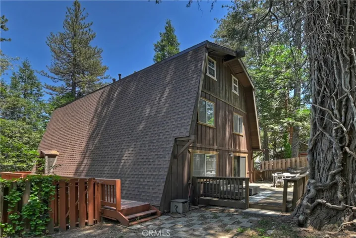 616 Rose Hill Drive, Crestline, California 92325
