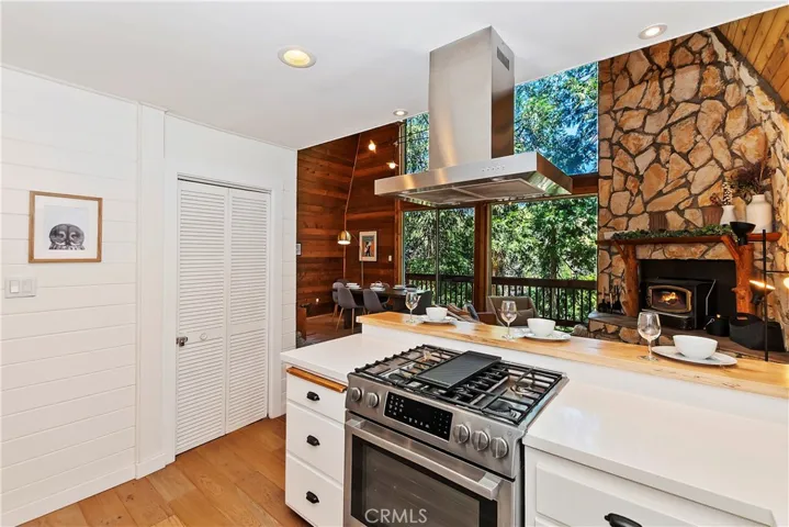 616 Rose Hill Drive, Crestline, California 92325