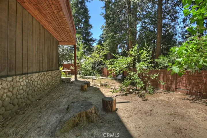 616 Rose Hill Drive, Crestline, California 92325