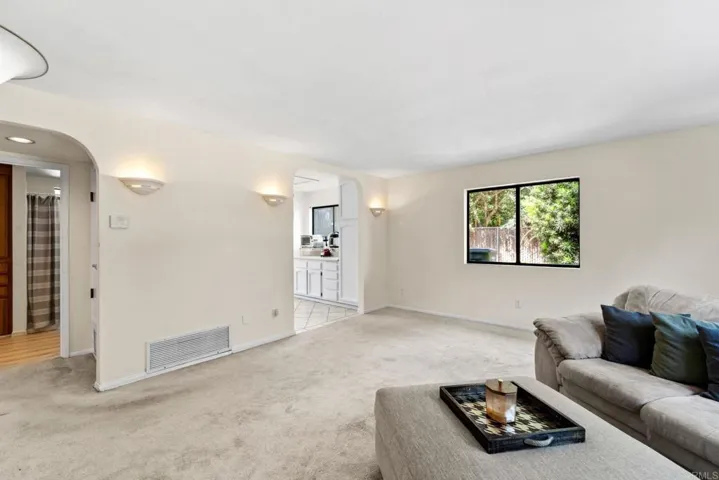 1469 Melody Ln, El Cajon, California 92019