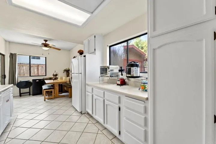 1469 Melody Ln, El Cajon, California 92019