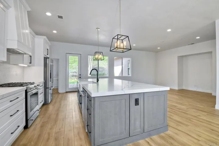 774 Glenhart Place, Fallbrook, California 92028