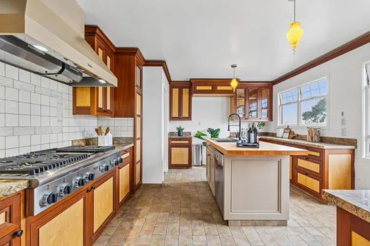 4101 Ocean Avenue, San Francisco, California 94132