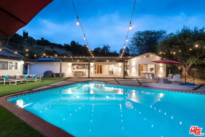 4629 Cerro Verde Place, Tarzana, California 91356