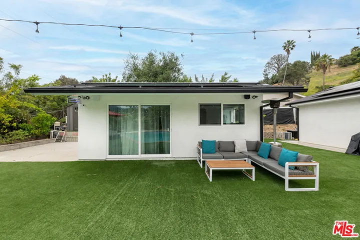 4629 Cerro Verde Place, Tarzana, California 91356