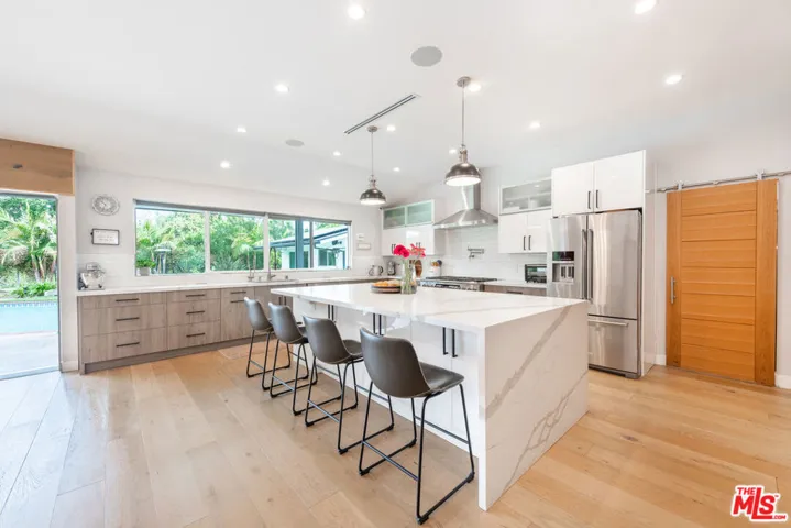 4629 Cerro Verde Place, Tarzana, California 91356