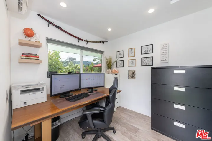 4629 Cerro Verde Place, Tarzana, California 91356