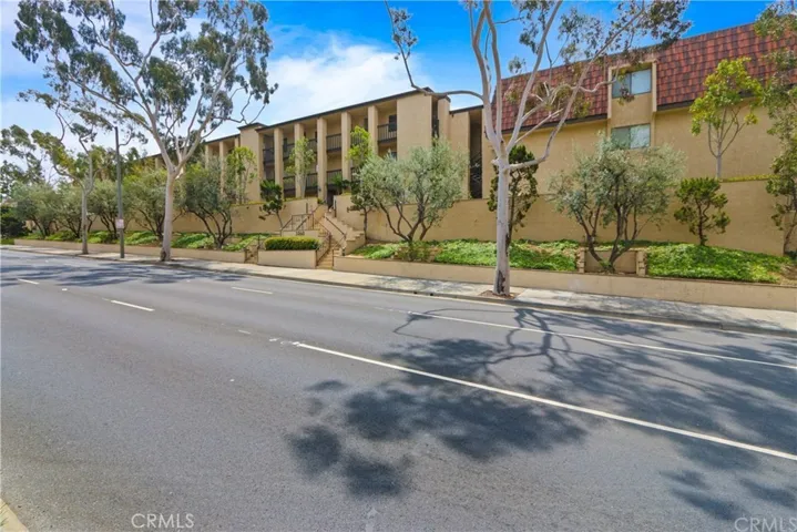 1460 E Willow Street 112, Signal Hill, California 90755