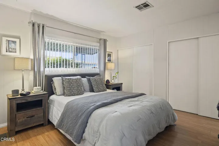 27-web-or-mls-UpmarketMedia-46Deb-96