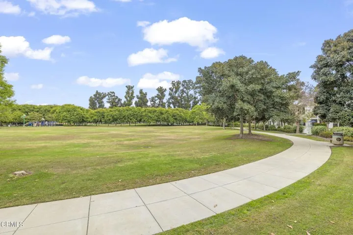 49-web-or-mls-UpmarketMedia-46Deb-159