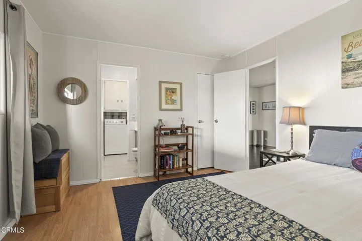 33-web-or-mls-UpmarketMedia-46Deb-81