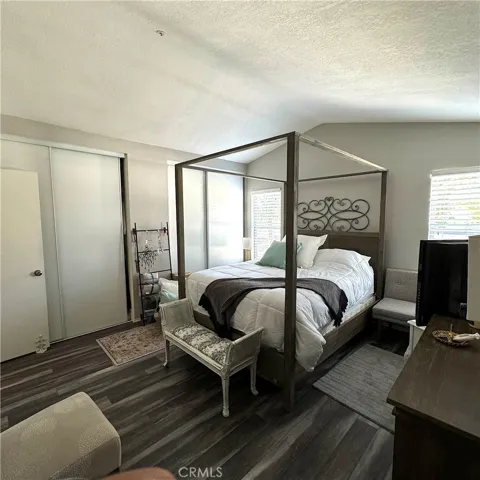 13950 Hillcrest Drive, Fontana, California 92337