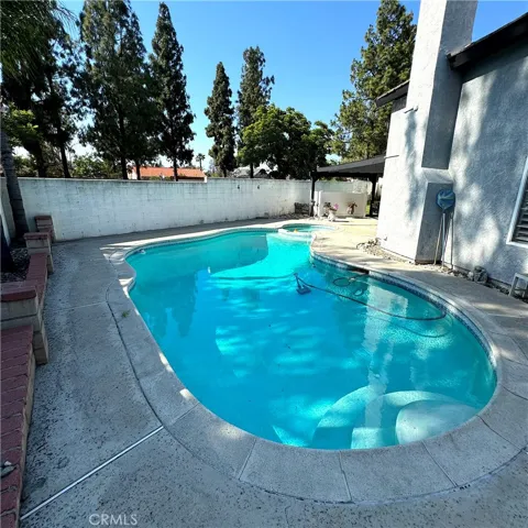 13950 Hillcrest Drive, Fontana, California 92337
