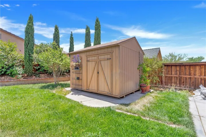 12943 Los Picaros Lane, Victorville, California 92394