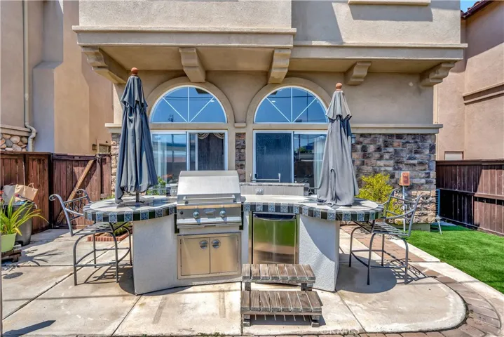2792 Border Avenue, Torrance, California 90501
