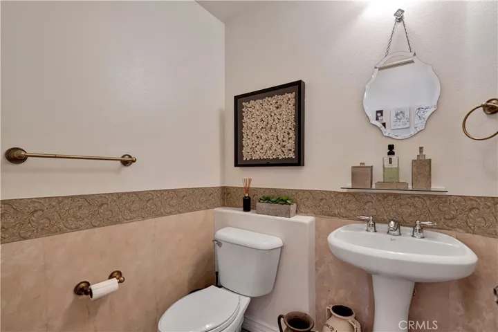 2792 Border Avenue, Torrance, California 90501