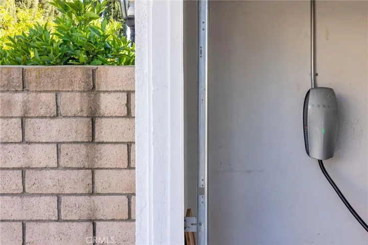 Tesla wall connector - EV Charger