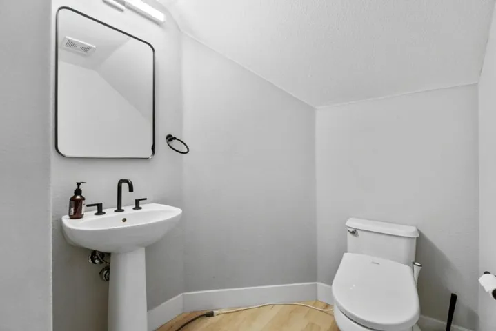 22 Shorebreeze Court, East Palo Alto, California 94303