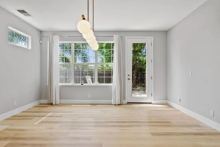 22 Shorebreeze Court, East Palo Alto, California 94303