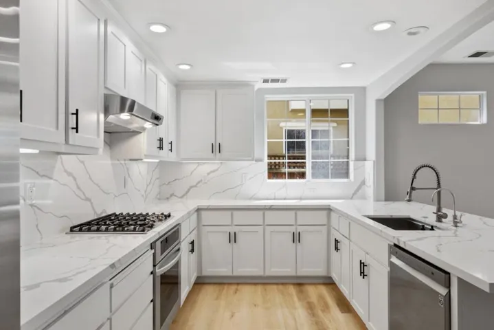 22 Shorebreeze Court, East Palo Alto, California 94303