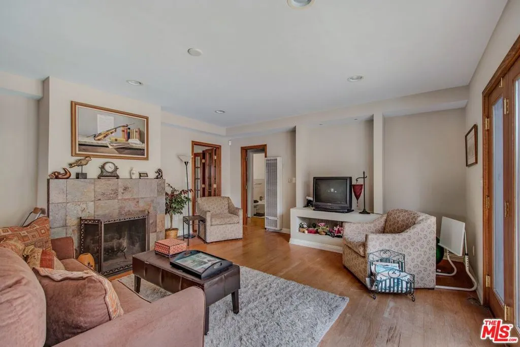 5038 Inadale Avenue, Los Angeles, California 90043 home-pic-6