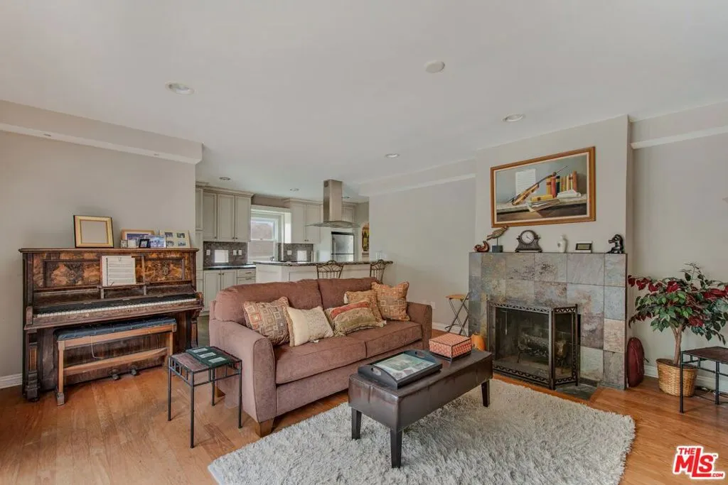 5038 Inadale Avenue, Los Angeles, California 90043 home-pic-17