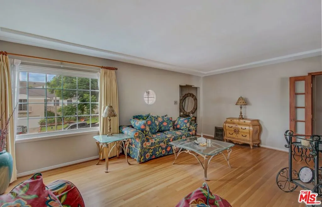 5038 Inadale Avenue, Los Angeles, California 90043 home-pic-1