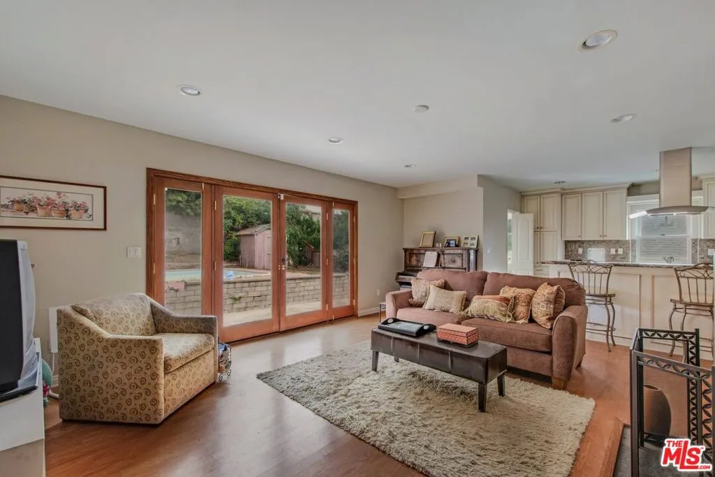 5038 Inadale Avenue, Los Angeles, California 90043 home-pic-7