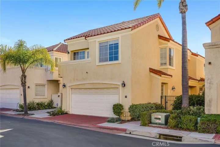 25 Saint John, Dana Point, California 92629